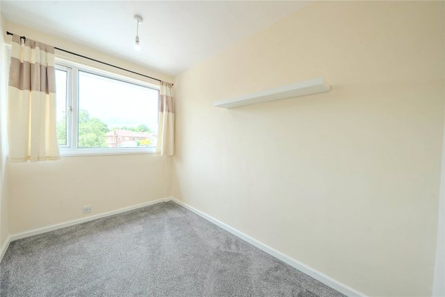 3, Falkland Court, West Yorkshire photo 5