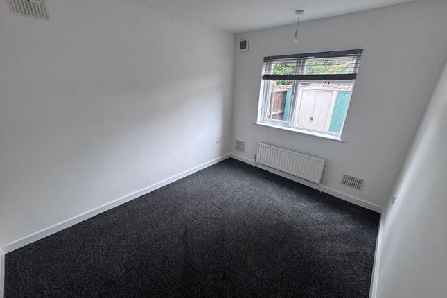 30, The Crescent, Hayes photo 5
