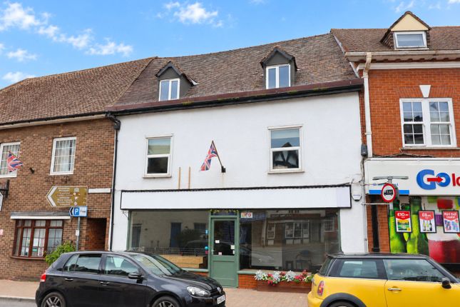 Studio flat on 23, Broad Street, Gloucestershire, £200,000