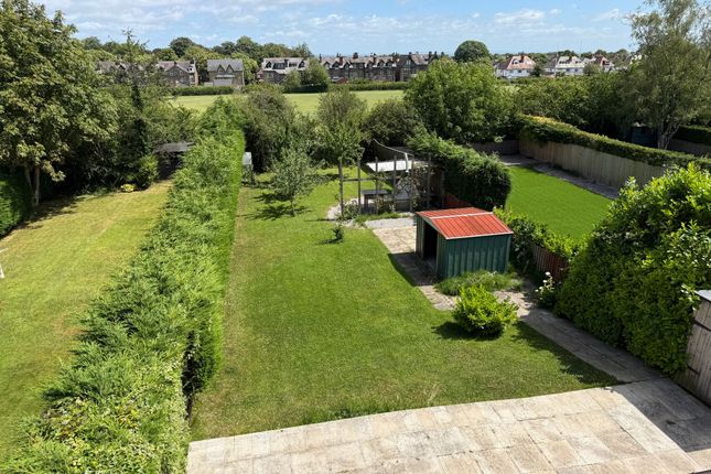 53 Arthurs Avenue, Harrogate photo 2
