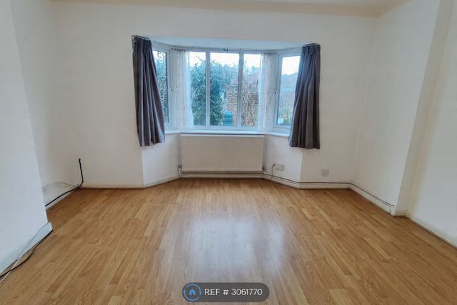 Robin Hood Court, Robin Hood Lane, Sutton photo 4