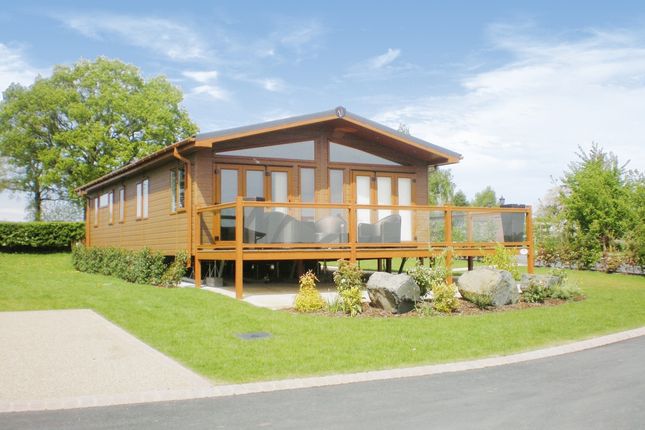 Thumbnail Mobile/park home for sale in Malvern View Country &amp; Leisure Park, Stanford Bishop, Worcester