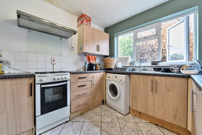 25, Birrell Road, Nottingham photo 2