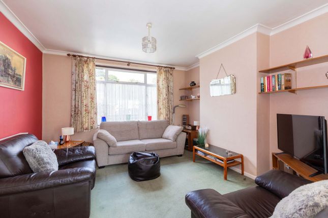 39, Glenavon Gardens, Langley photo 4
