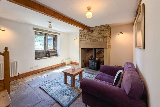 110, Hall Ing, Holmfirth photo 4