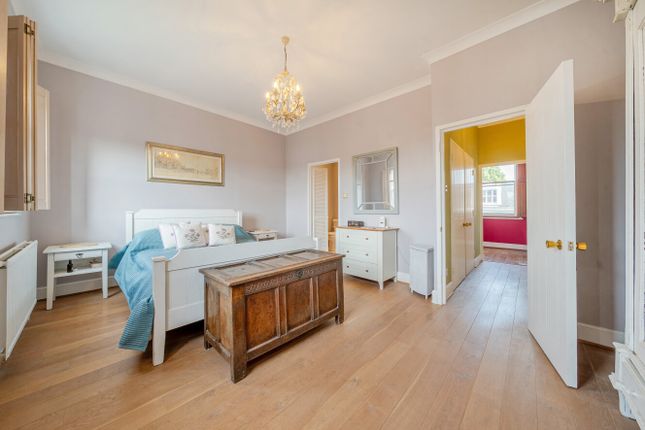 5, Mustow Place, London photo 4
