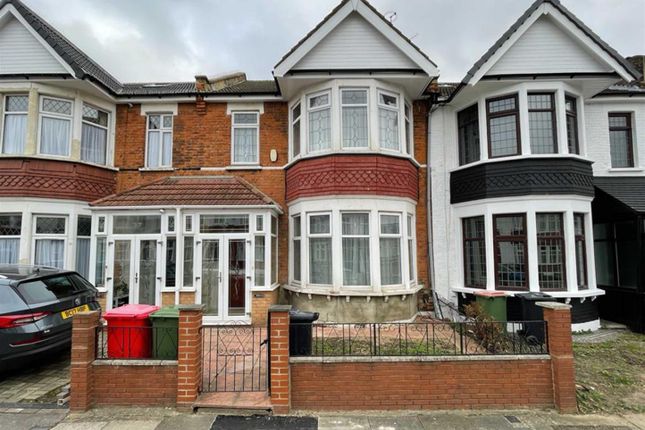 Terraced house for sale in Lynford Gardens, Ilford IG3