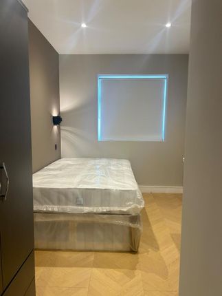 Flat 1, Unit 1, 96 Torrington Drive, Potters Bar photo 5