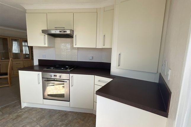 Manston Court Road, Margate photo 5
