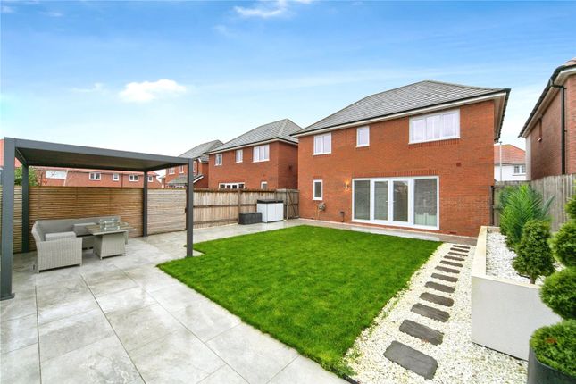 24, Old Meadow Drive, Cheshire photo 2