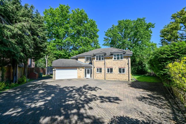 Thumbnail Detached house for sale in Fairway Close, Hook Heath, Woking