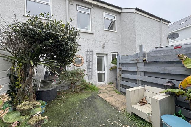 30, Tywarnhayle Road, Perranporth photo 2