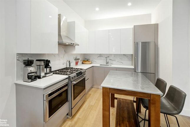 Studio for sale in 26-35 47th Ave #2B, Long Island City, Ny 11101, Usa
