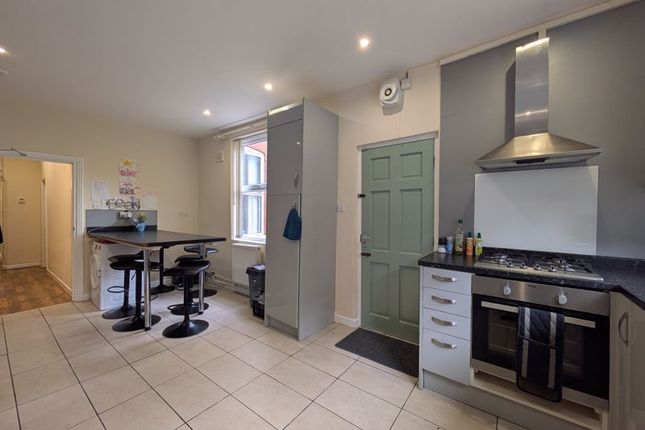 8, Douglas Road, Nottingham photo 5