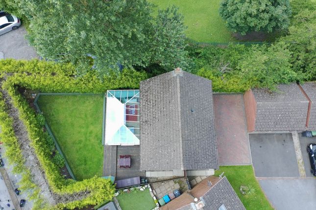 14, Emerald Drive, Oldham photo 3
