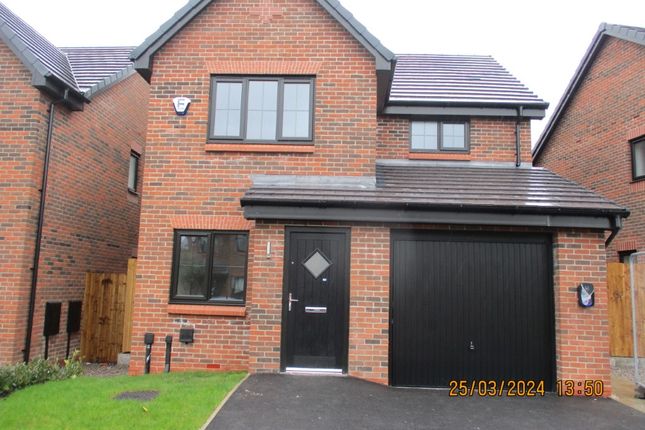 Thumbnail Detached house to rent in Clubhouse Avenue, Little Hulton