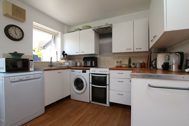 10, Harrington Square, Heighington photo 4