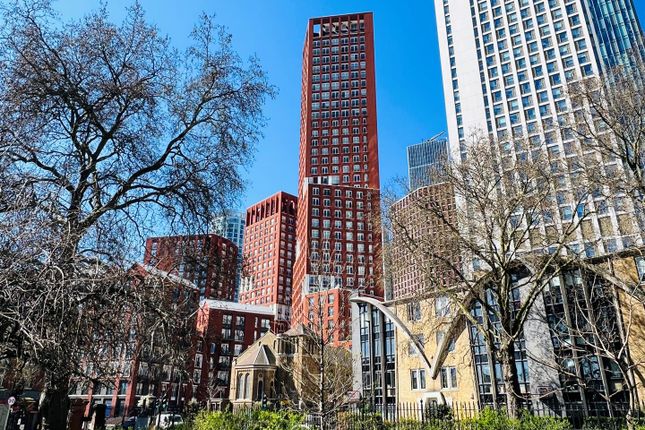 138, Keybridge Tower, Vauxhall photo 4