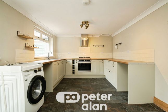 18, Bishop Street, Newport photo 3