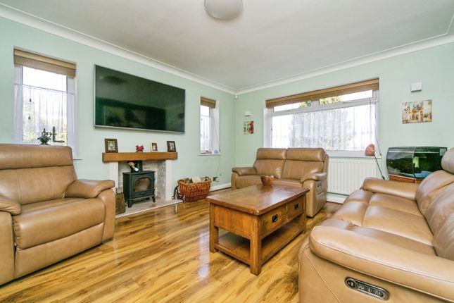 5, Gregory Avenue, Conwy photo 2