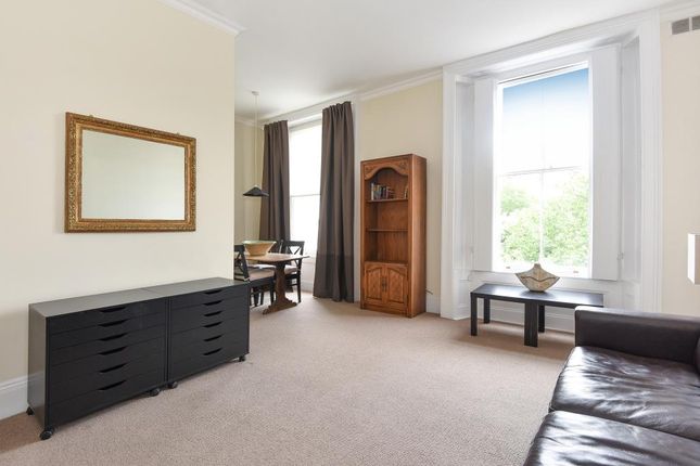 Flat to rent in Gloucester Terrace, Bayswater