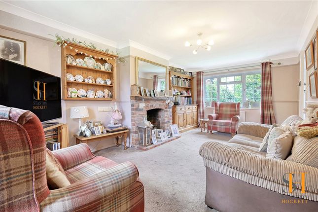 5 Dakyn Drive, Ingatestone photo 3