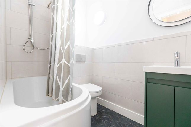 Flat 42, The Old Mill, Edward Street, Westbury photo 5