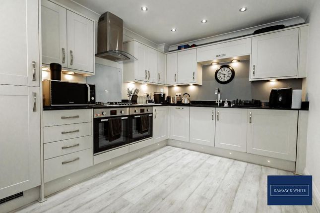 47, Heol Ty Aberaman, Aberdare photo 4