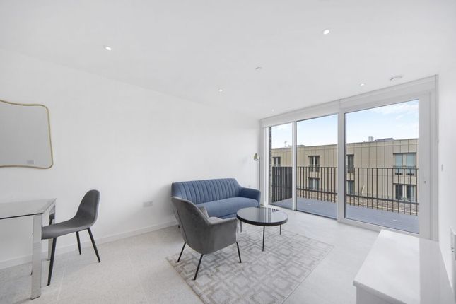 Flat for sale in Georgette Apartments, London