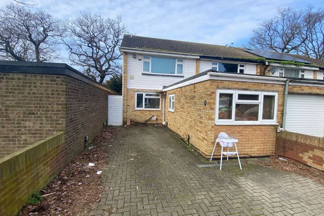 Thumbnail Terraced house to rent in Pine Tree Close, Hounslow