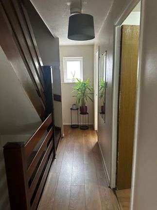 Thumbnail Terraced house to rent in Opal Close, London