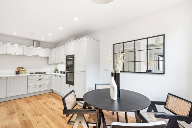 Link-detached house for sale in Battersea High Street, London