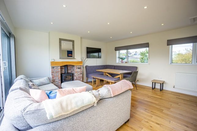 26, Cae du Estate, Pwllheli photo 4