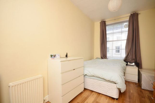 Gloucester Terrace, Bayswater photo 3