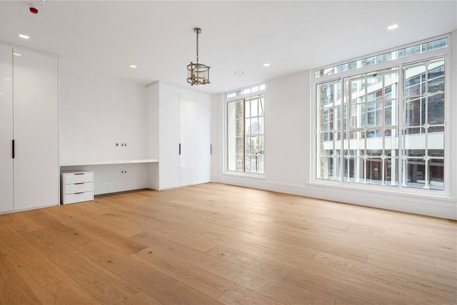 Flat 1 Denmark House, 9-13, Cowcross Street, London photo 4