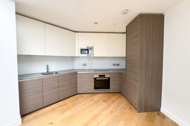 Thumbnail Flat to rent in Riverdale House, Molesworth Street