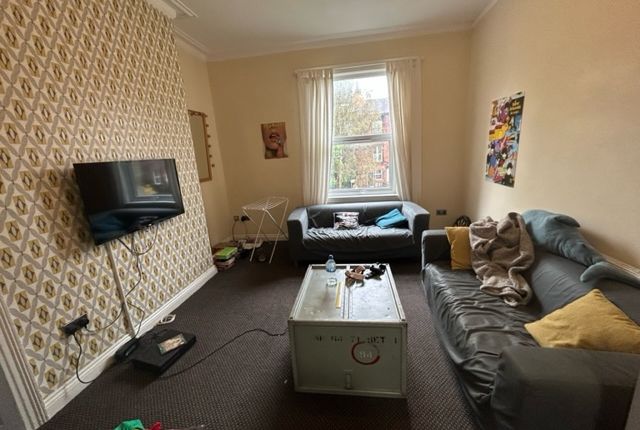 Midland Road Hyde Park, Leeds photo 3