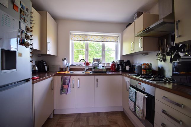 Semi-detached house to rent in Hawthorn Close, Hardwicke, Gloucester