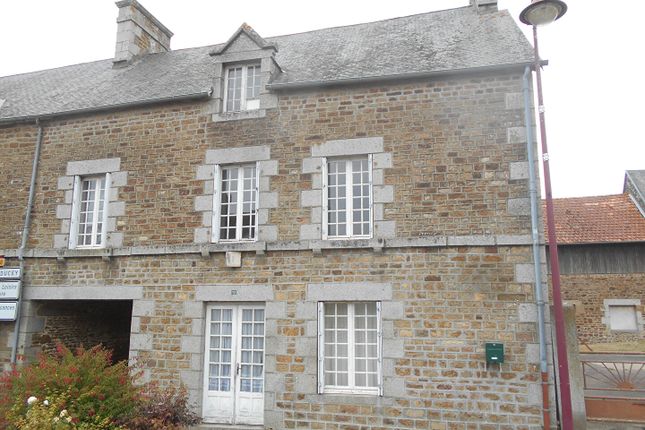 Thumbnail Town house for sale in Saint-Laurent-De-Terregatte, Basse-Normandie, 50240, France