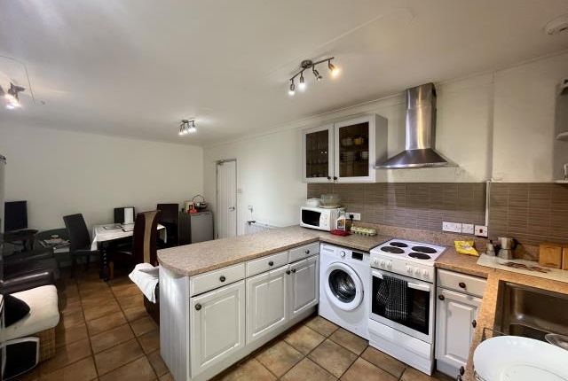 Room 1, 52a, Mill Street, Kidlington photo 4