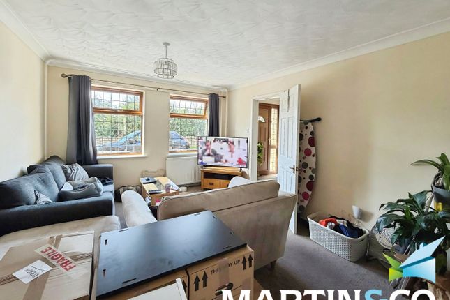 18, Parker Street, Wakefield photo 3