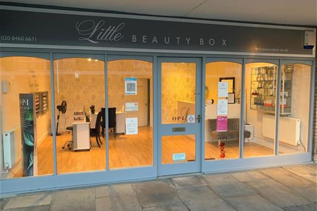 Thumbnail Retail premises for sale in A Highly Regarded Beauty Salon BR2, Kent