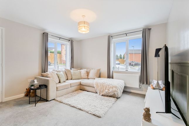 11, Pear Tree Grove, Knottingley photo 4