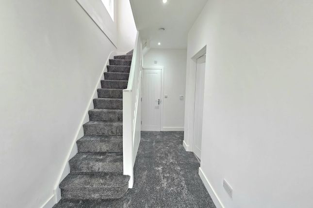 705, Greenford Road, Greenford photo 4