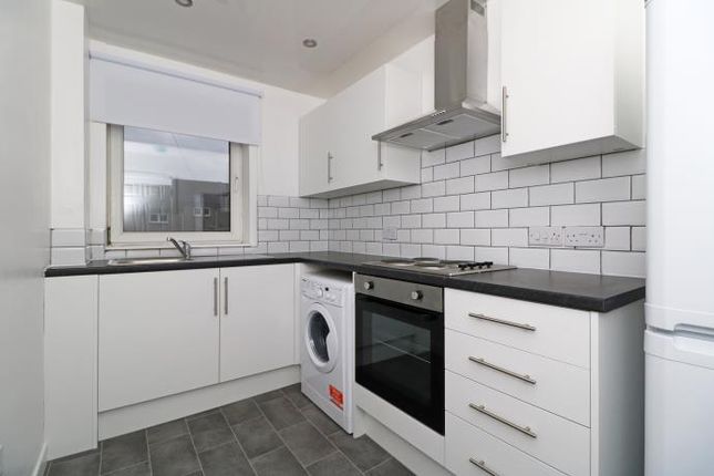 Thumbnail Flat to rent in Dunholm Terrace, Dundee