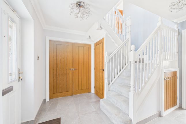35, Cleeve Road, Hull photo 2