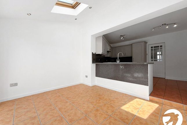 67, Porthkerry Avenue, Welling photo 5