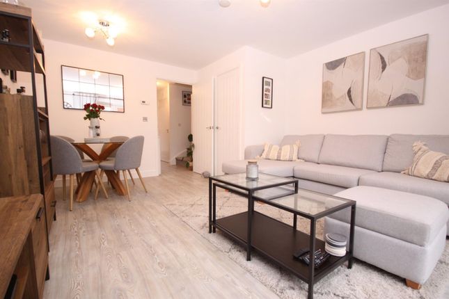 25, Whiteley Way, Whiteley photo 4