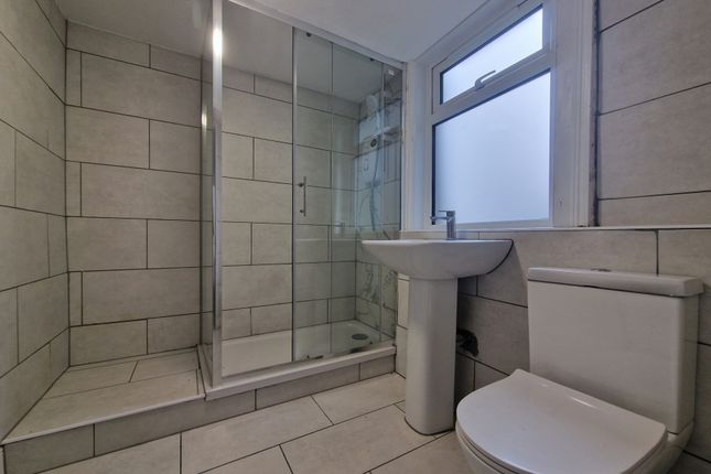 Flat D 5, Prince of Wales Terrace, Deal photo 4
