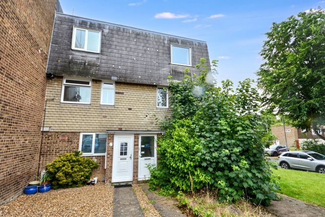 2-bed flat on 134, Copenhagen Close, Luton, £75,000